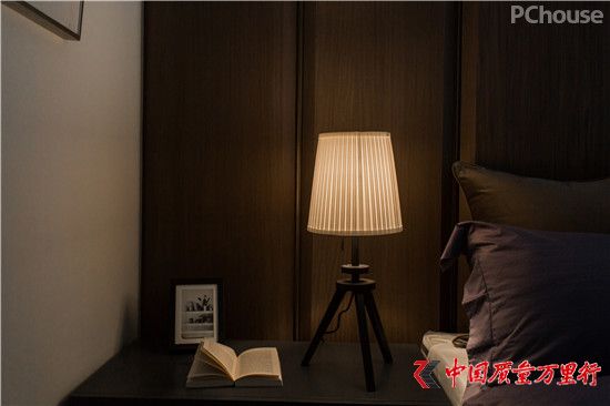以線條和材質(zhì)創(chuàng)造層次 描繪自然質(zhì)樸的大宅場(chǎng)域